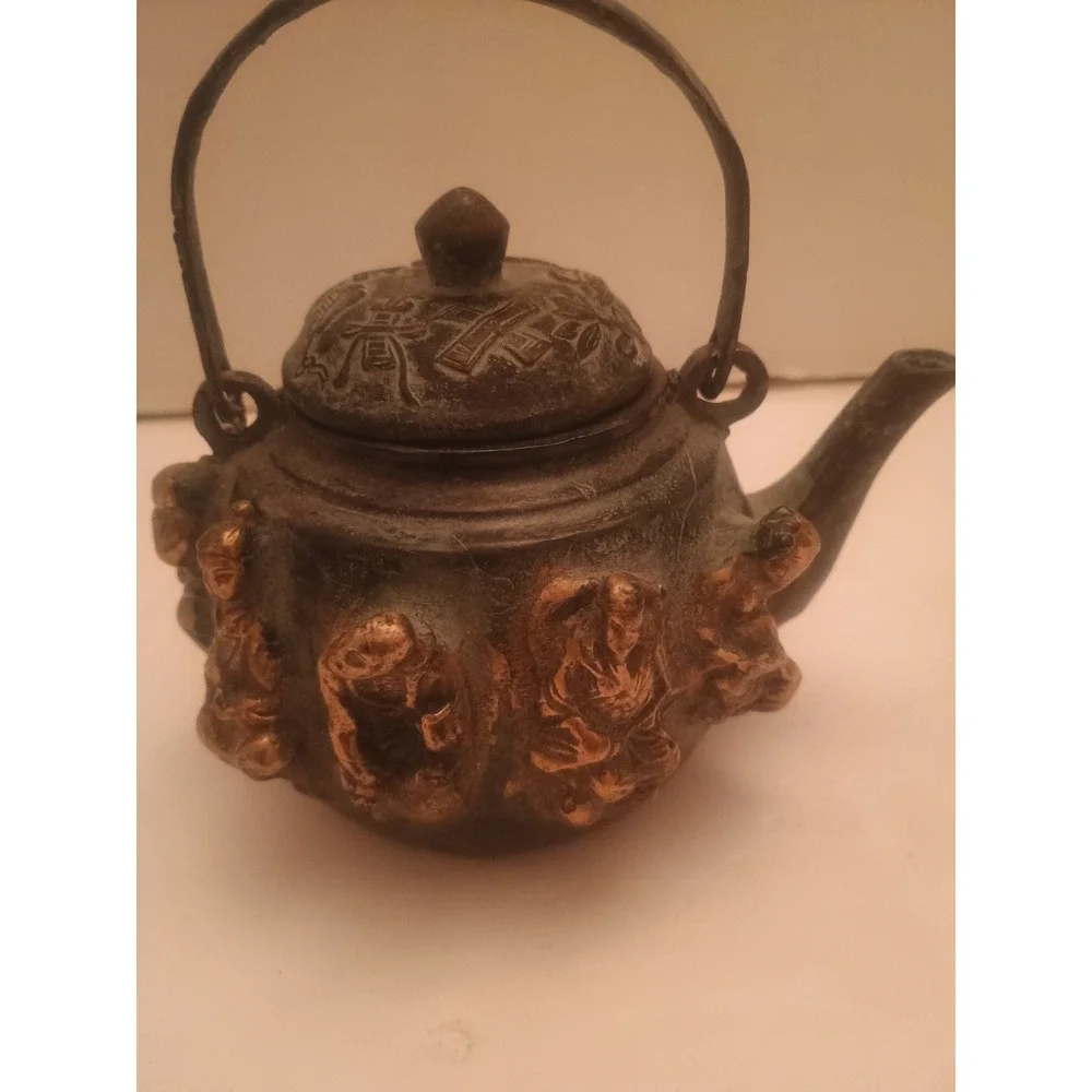 Antique/Vintage Chinese Figure On Small 4